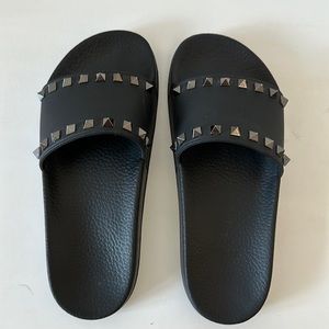 Valentino sandals. Size 8. Black.